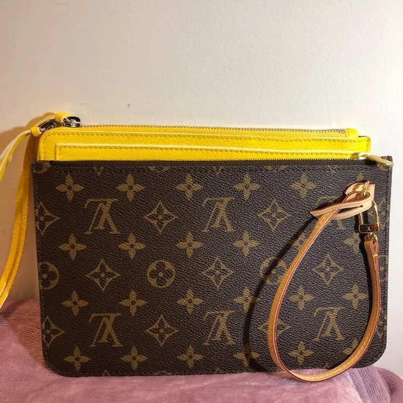 Balenciaga Clutch Yellow in Pebble Leather - Picture 7 of 7